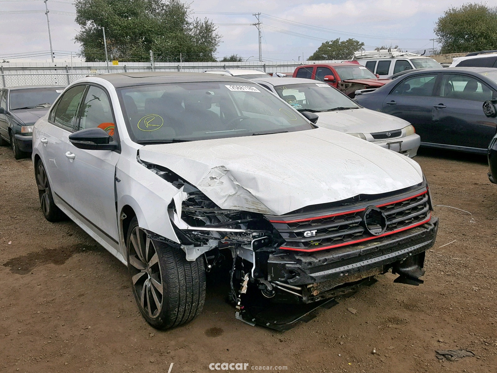 2018 Volkswagen Passat V6 GT | Salvage & Damaged Cars for Sale