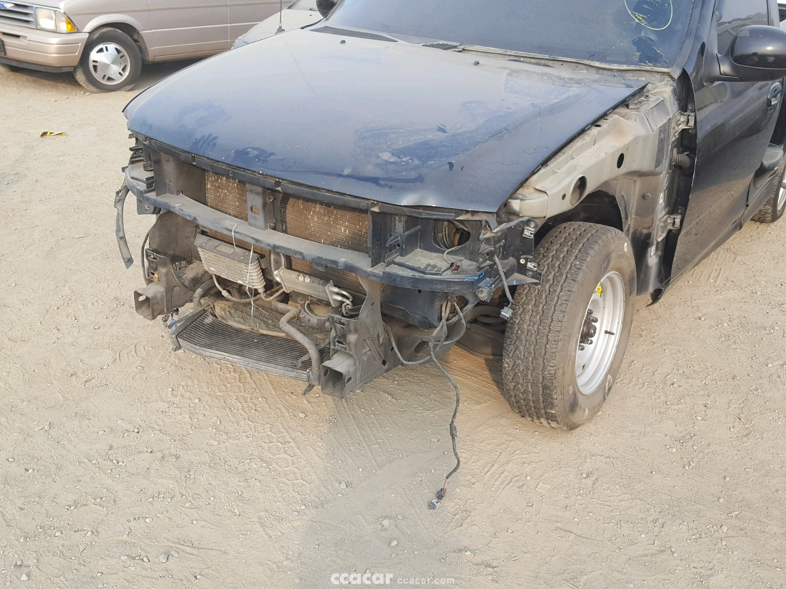 2002 Ford F150 SVT Lightning Base Salvage & Damaged Cars for Sale