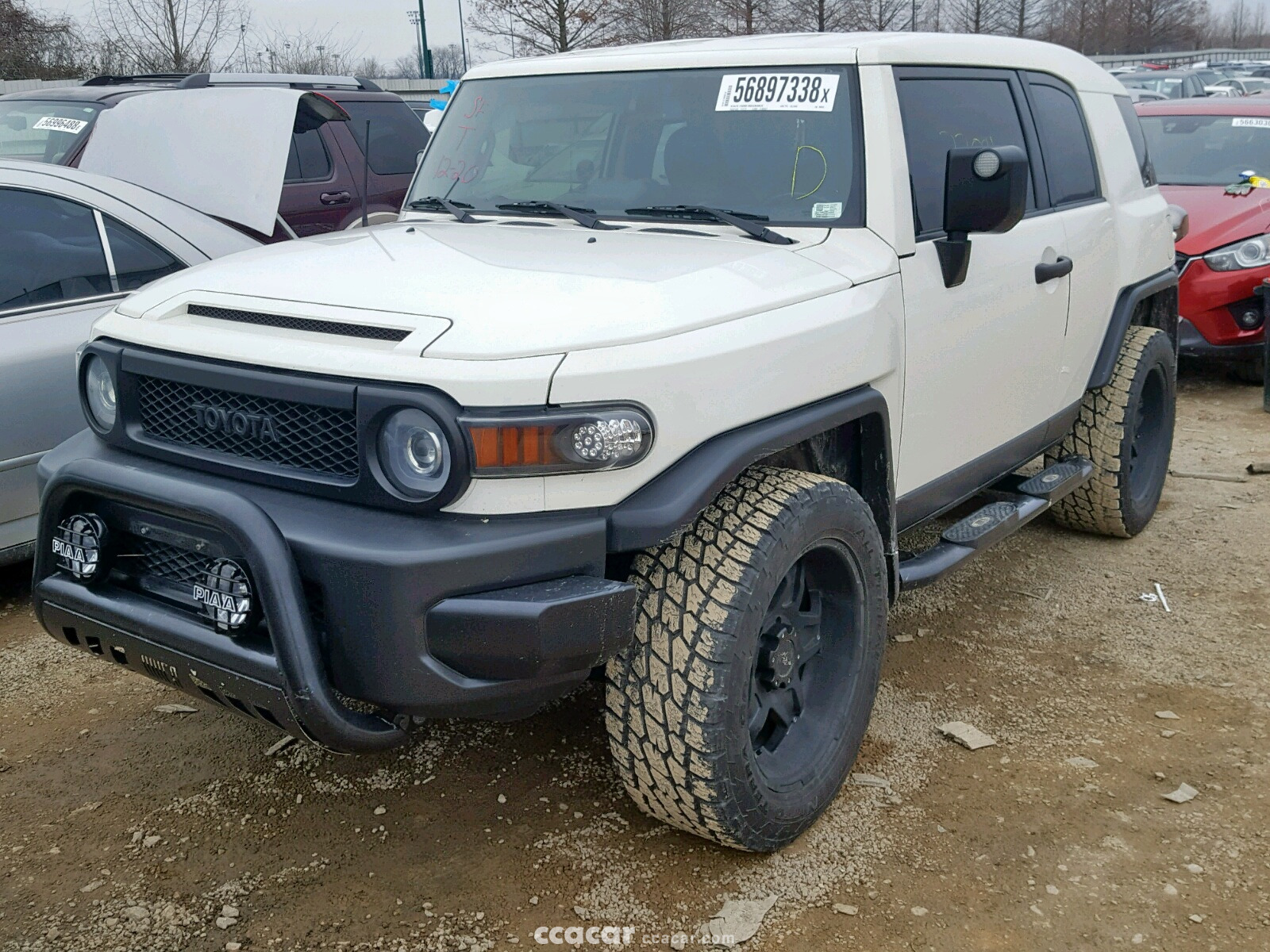 2010 Toyota FJ Cruiser Base Salvage & Damaged Cars for Sale